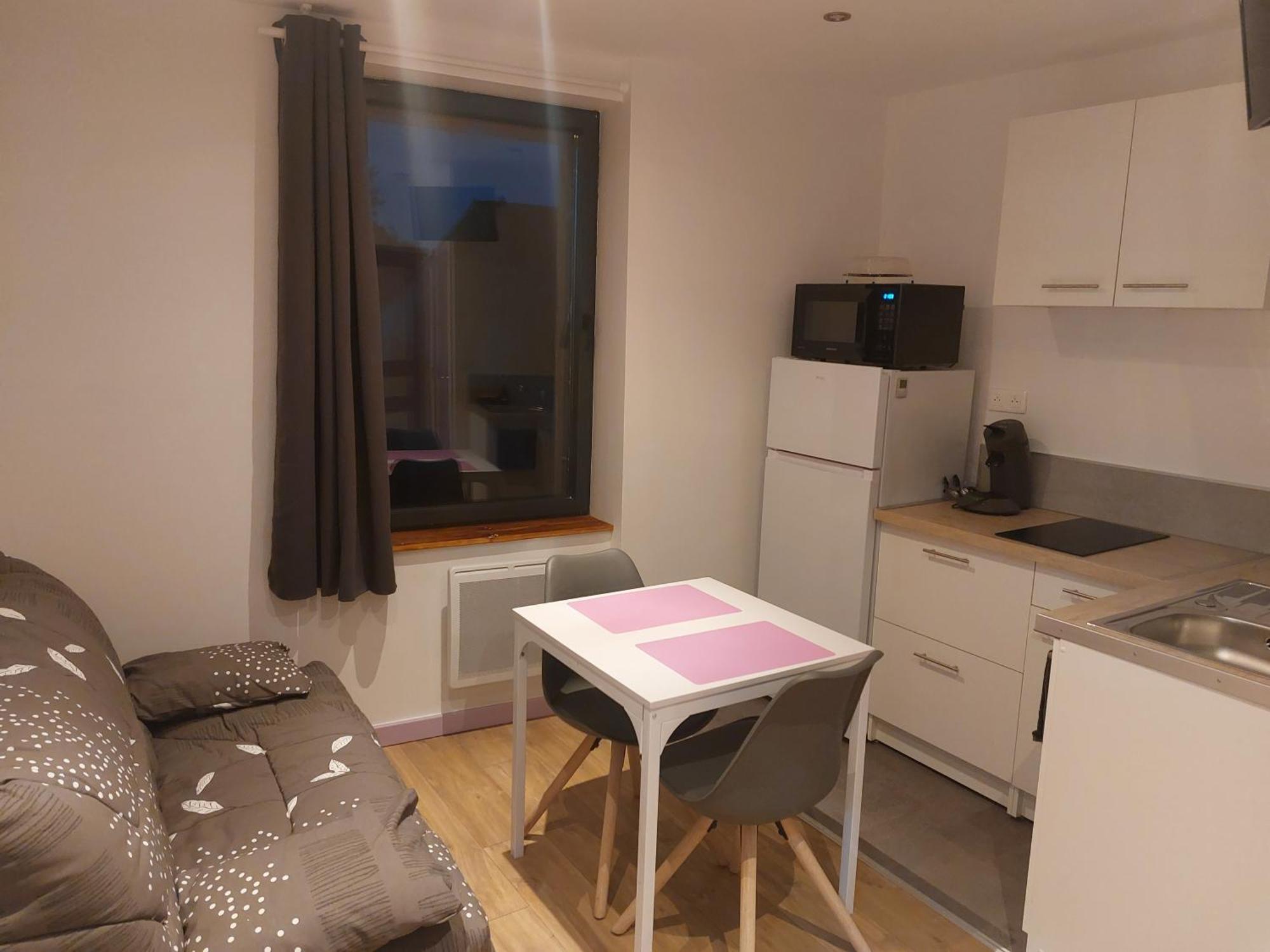 Studio Refait A Neuf Clos Saint Genest Manzat Екстериор снимка